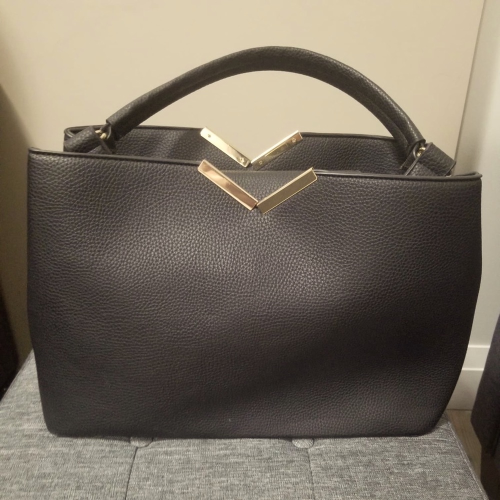 〰Beautiful black bag 🖤 - Picture 2 of 6